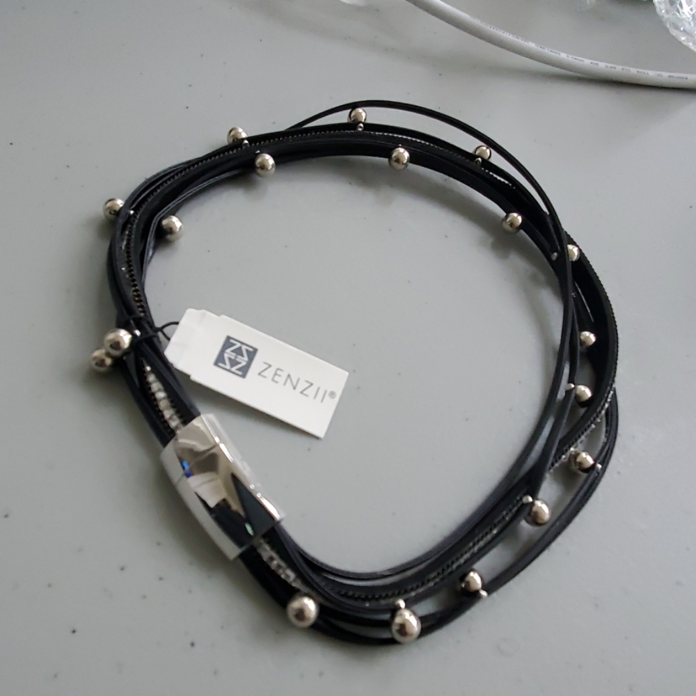 Zenzii Choker Necklace